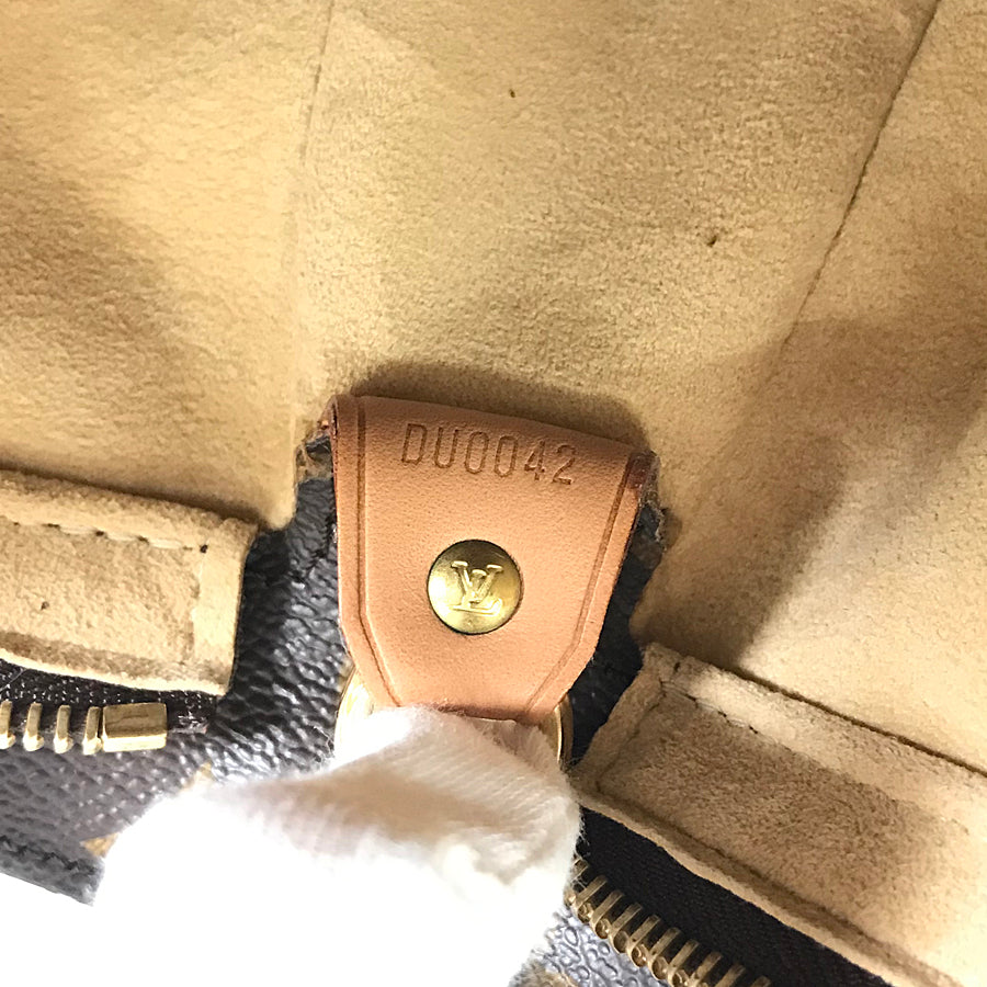 LOUIS VUITTON Monogram Looping GM M51145 Shoulder bag