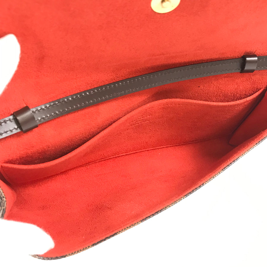 LOUIS VUITTON Shoulder Bag