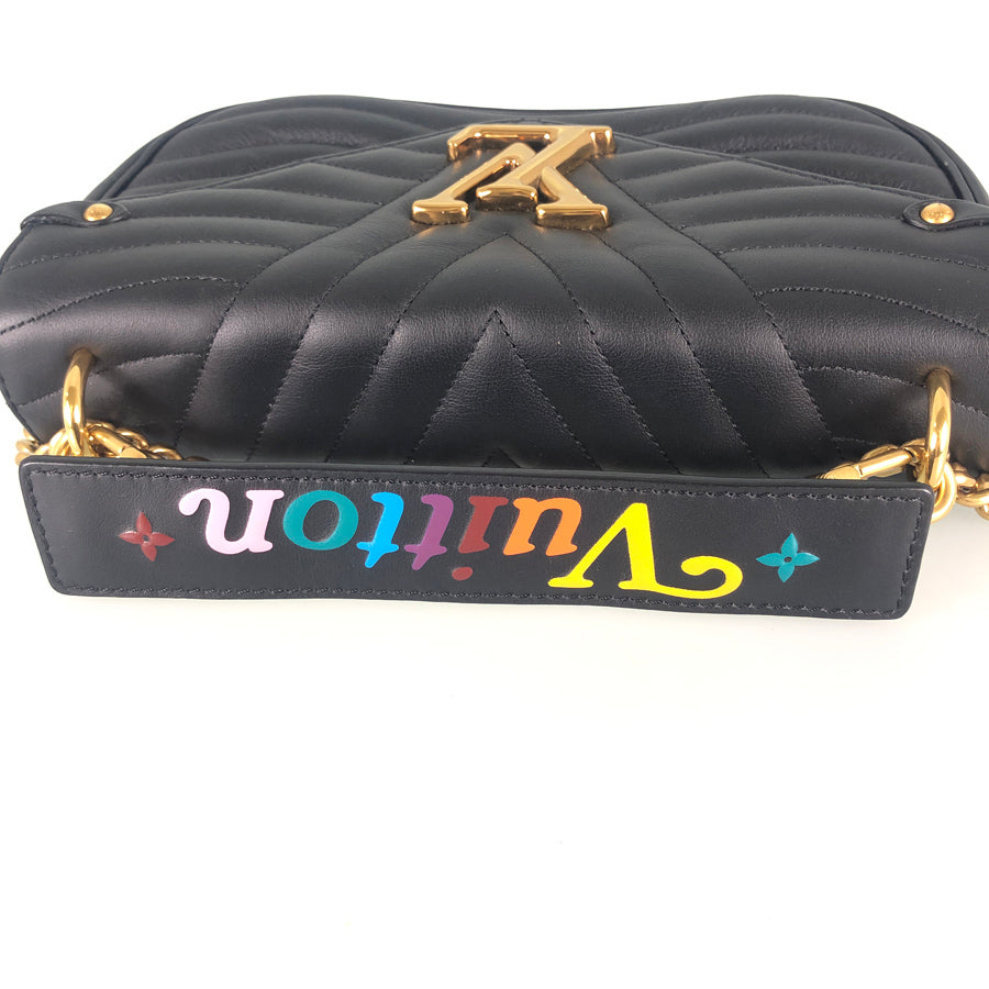 LOUIS VUITTON New Wave Chain Bag MM Shoulder Bag