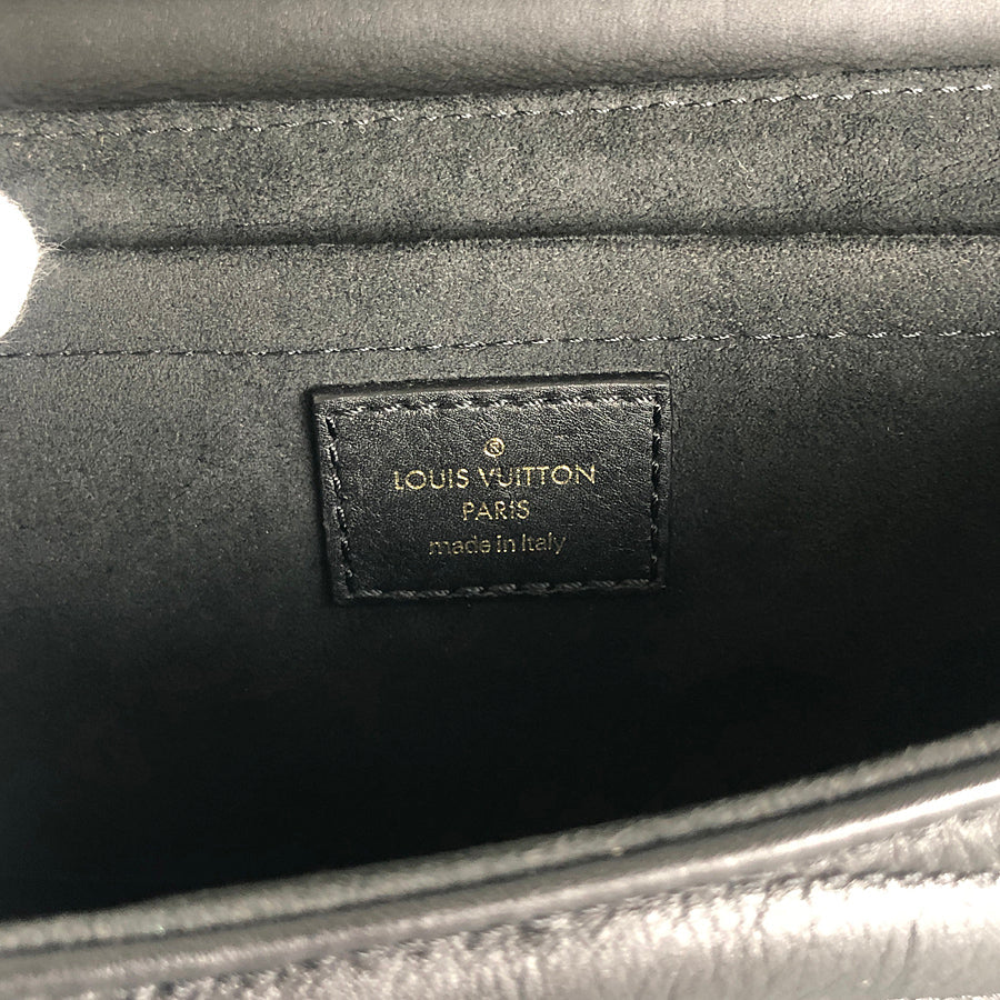 LOUIS VUITTON New Wave Chain Bag MM Shoulder Bag