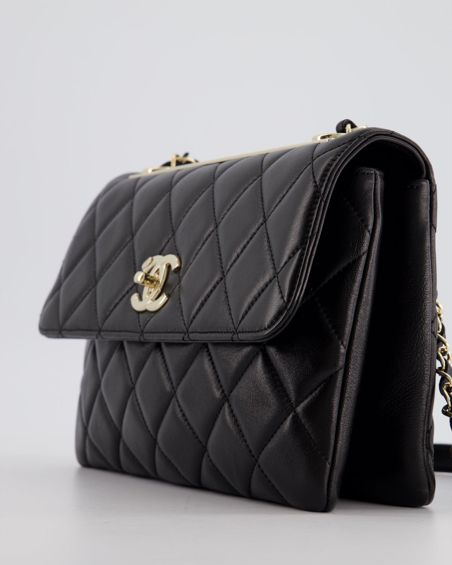 Chanel Black Trendy CC Shoulder Bag in Lambskin Leather with Champagne Gold Hardware