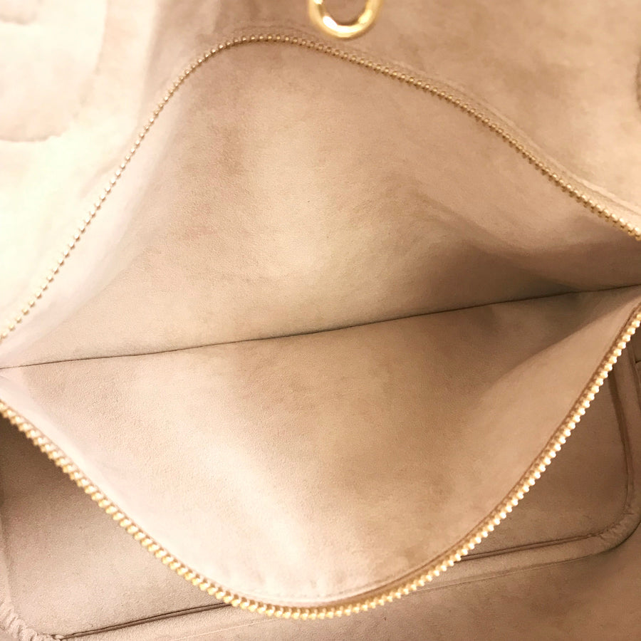 LOUIS VUITTON Tote Bag