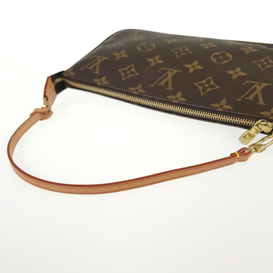 LOUIS VUITTON Pouch