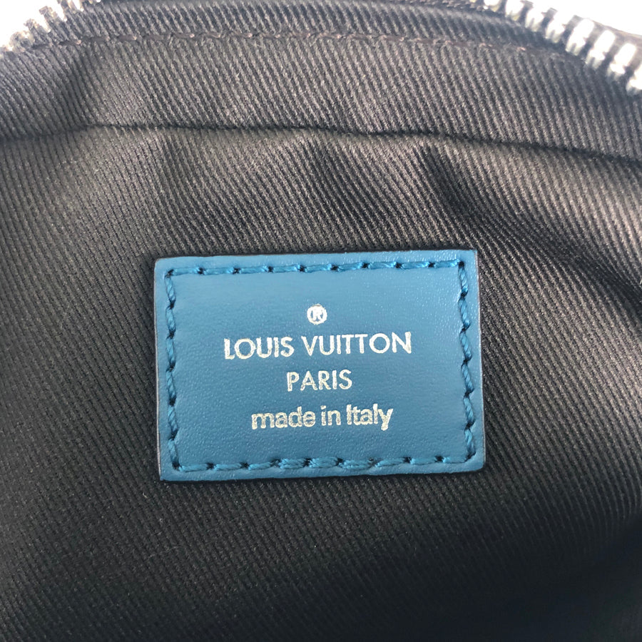 LOUIS VUITTON Shoulder Bag