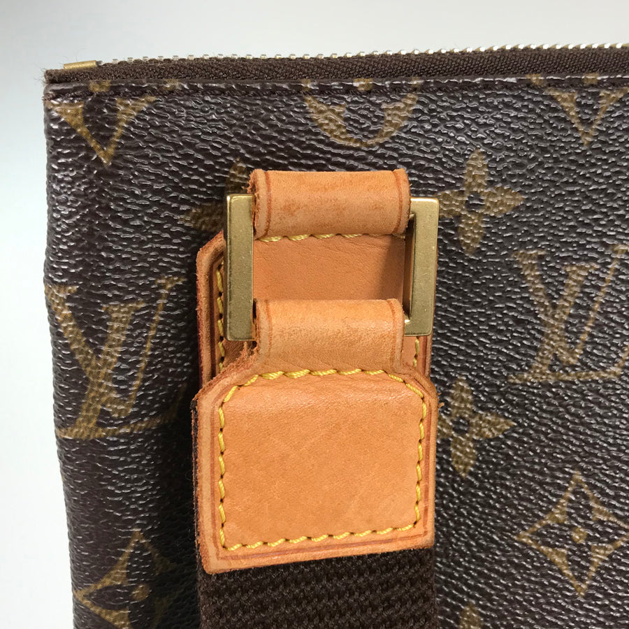 LOUIS VUITTON Monogram Pochette Bosphore M40044 Shoulder bag