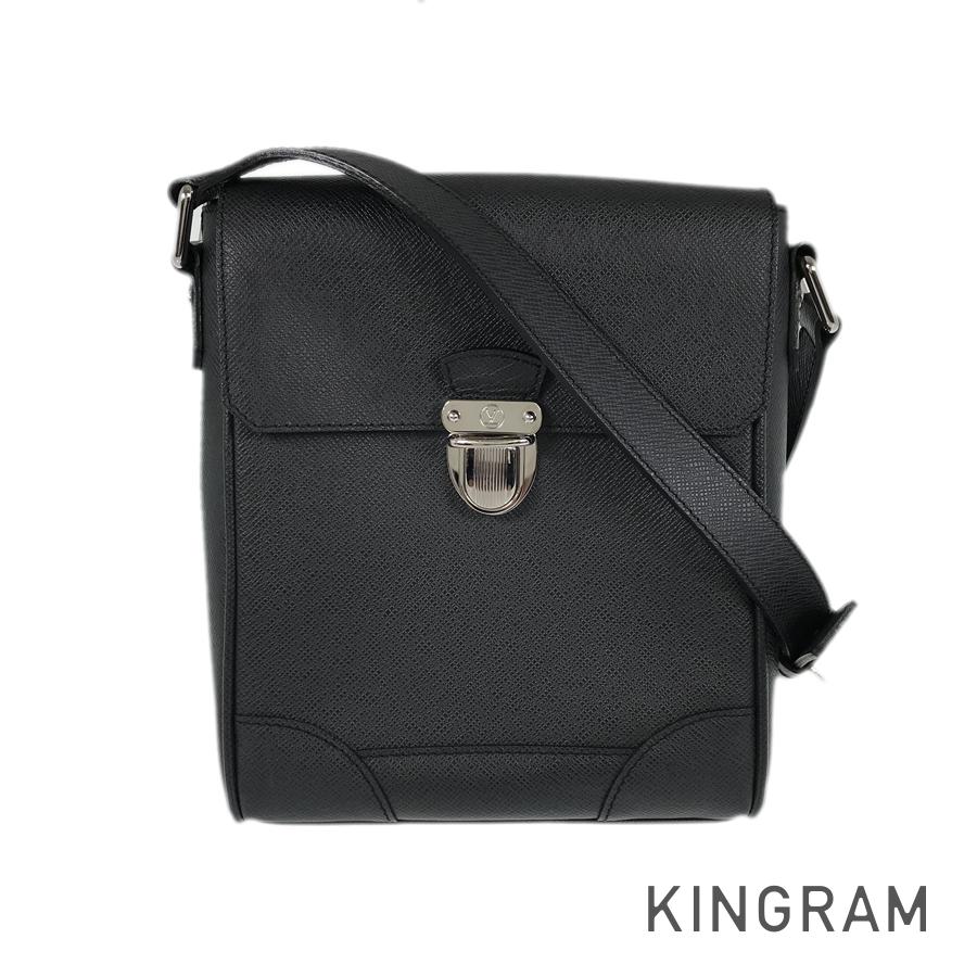 LOUIS VUITTON M31192 Shoulder bag