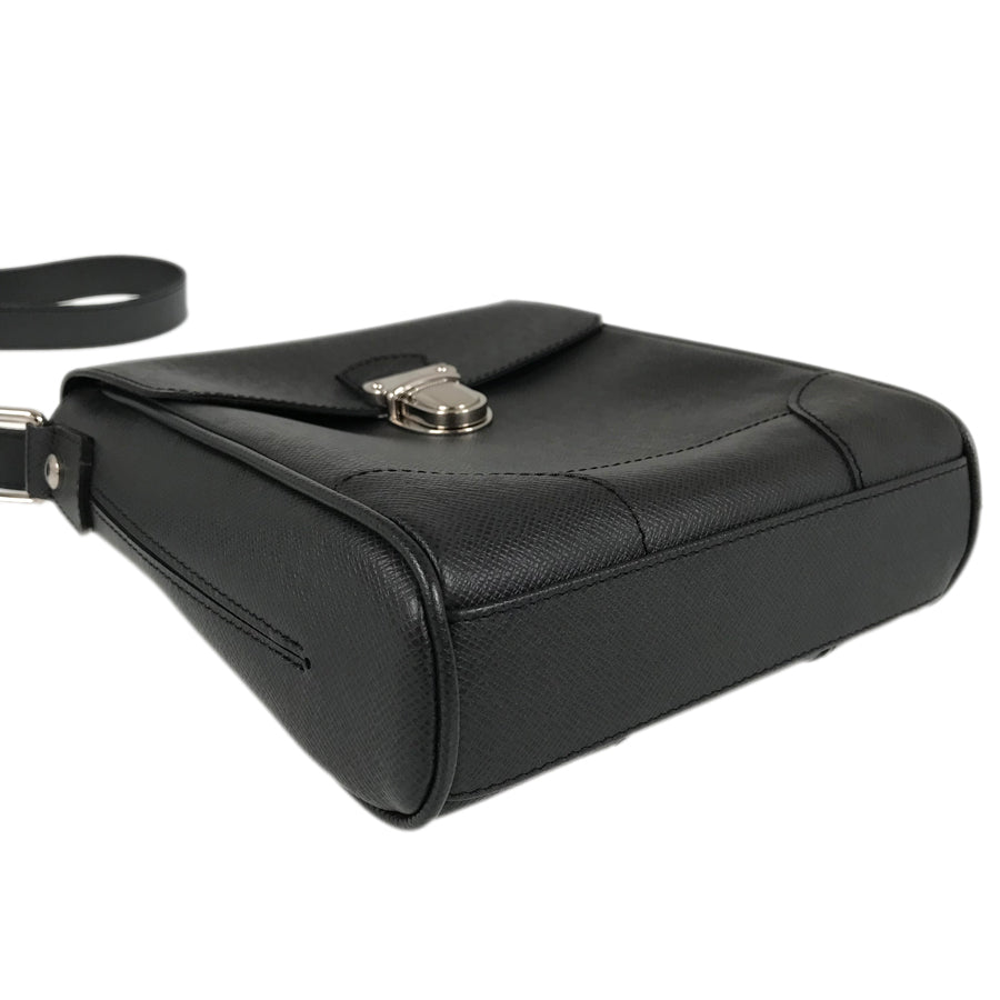 LOUIS VUITTON M31192 Shoulder bag