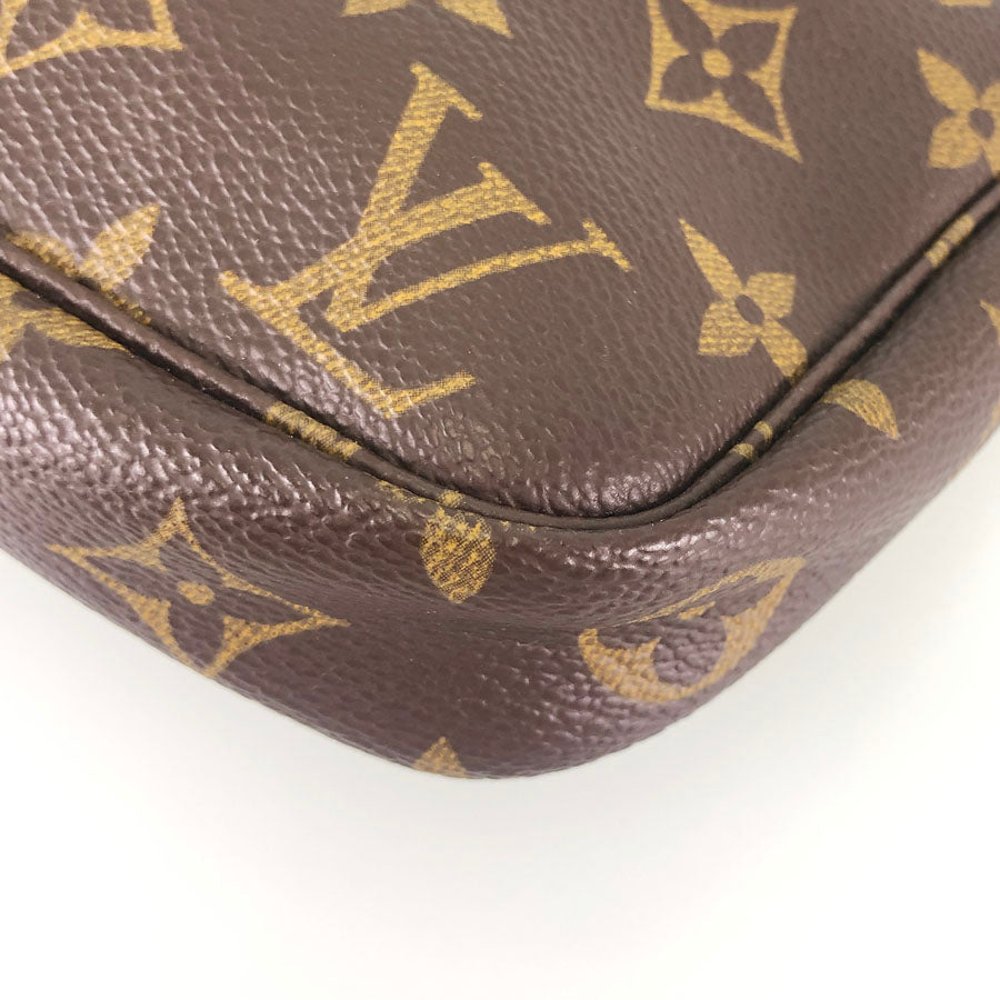 LOUIS VUITTON Pouch