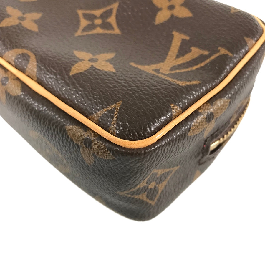 LOUIS VUITTON Pouch