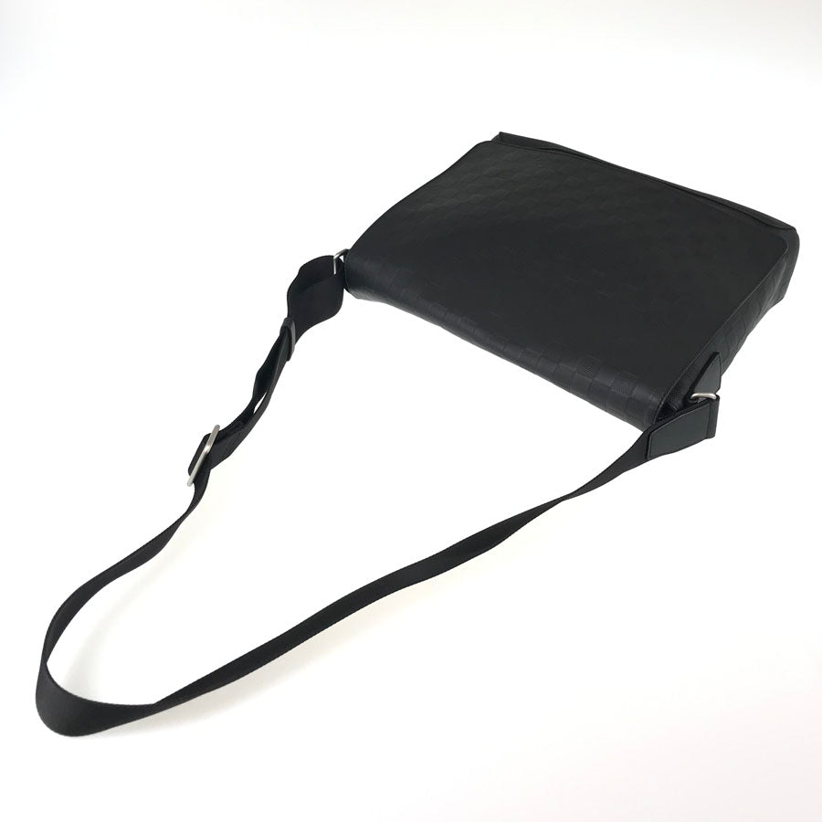 LOUIS VUITTON Damier Amphini District MM N41038 Shoulder bag