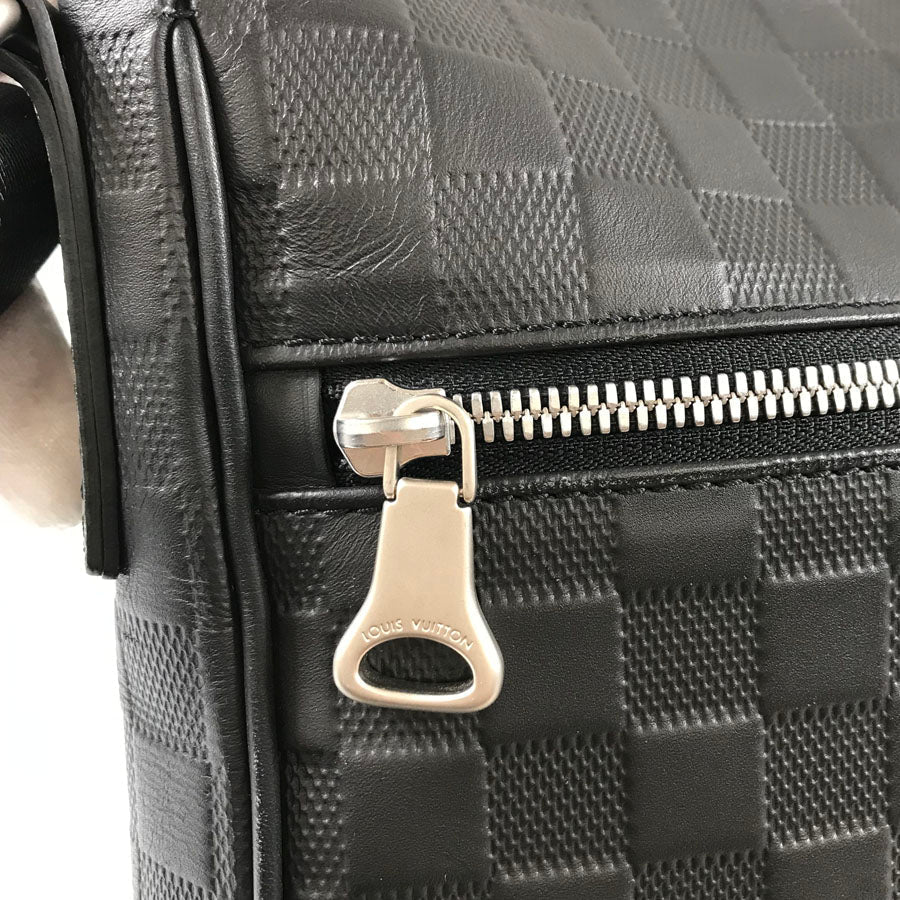 LOUIS VUITTON Damier Amphini District MM N41038 Shoulder bag