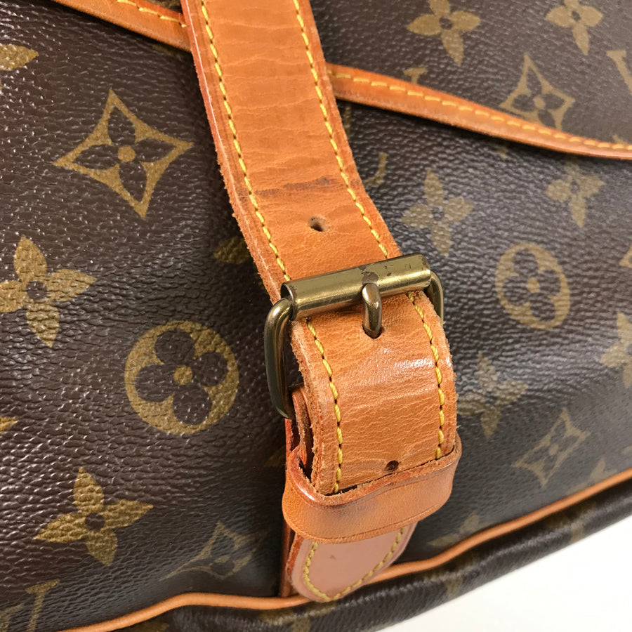 LOUIS VUITTON Monogram Saumur 43 M42252 Shoulder bag