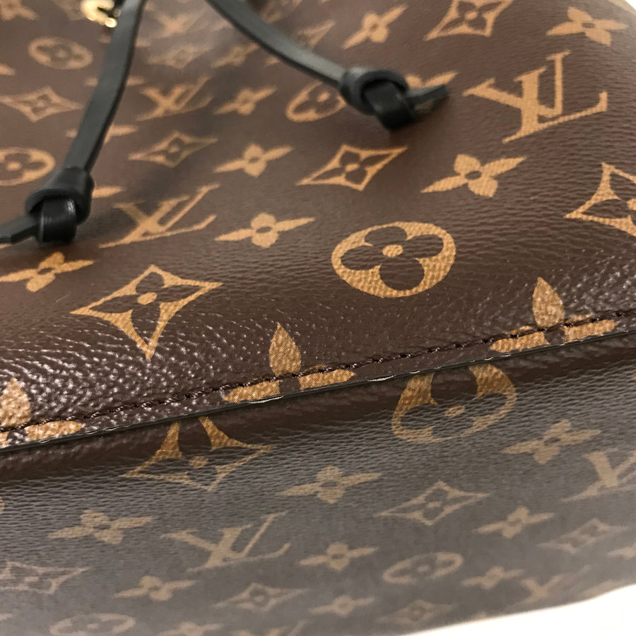 LOUIS VUITTON Monogram Neo Noe Shoulder Bag