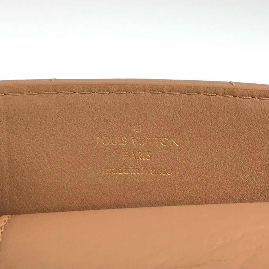 LOUIS VUITTON New Wave Chain Tote M53900 Tote bag