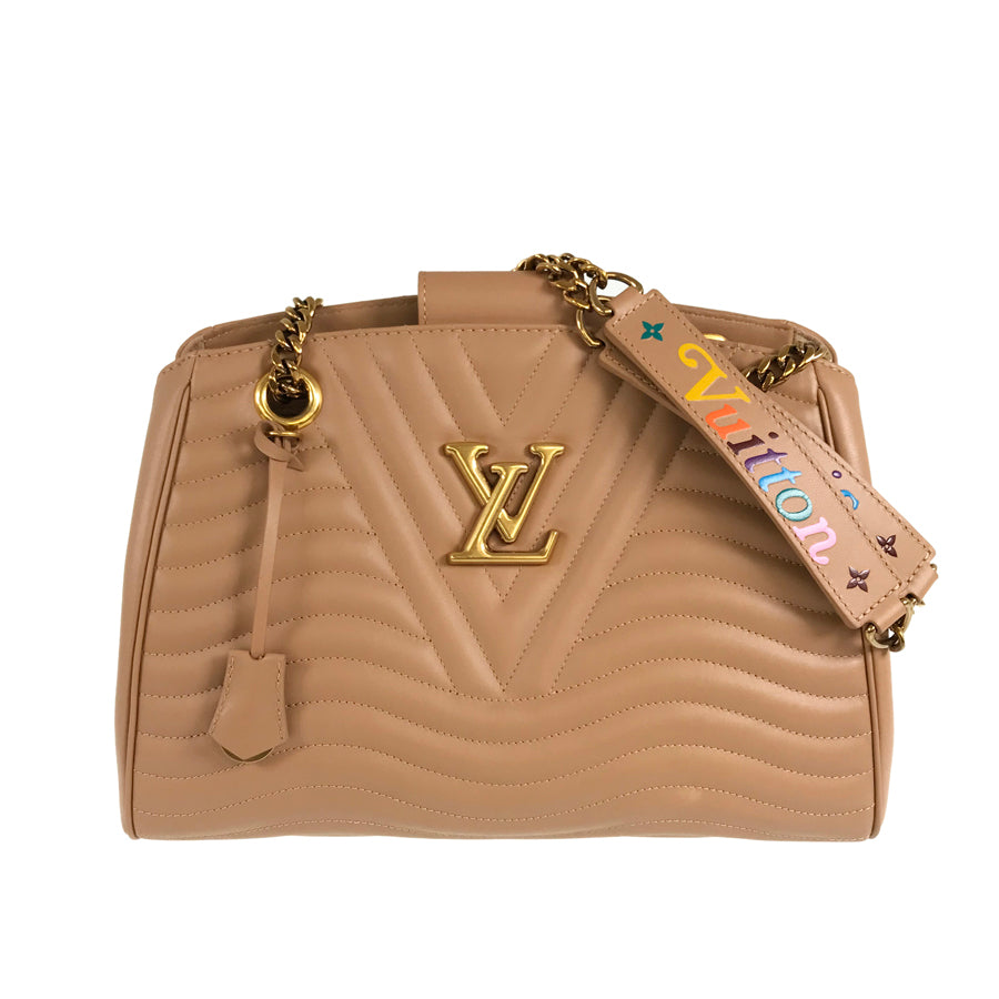 LOUIS VUITTON New Wave Chain Tote M53900 Tote bag