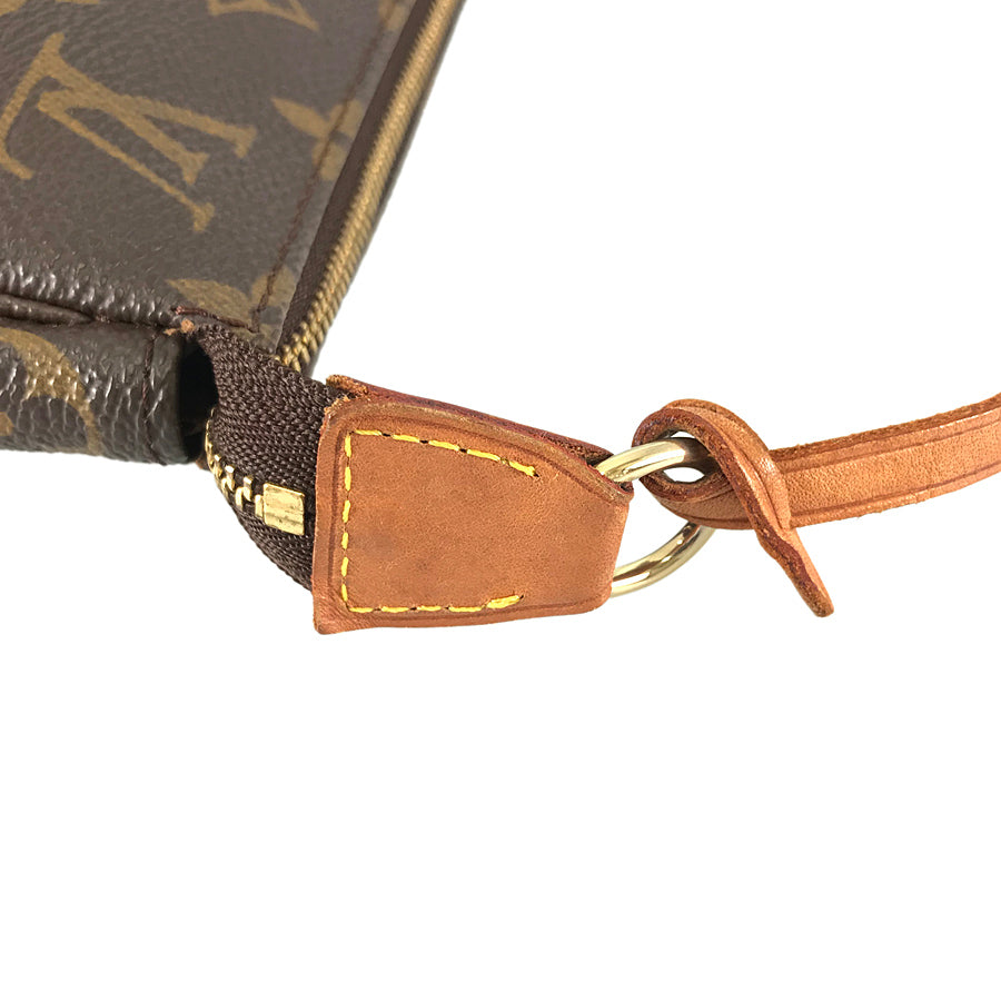 LOUIS VUITTON Pouch
