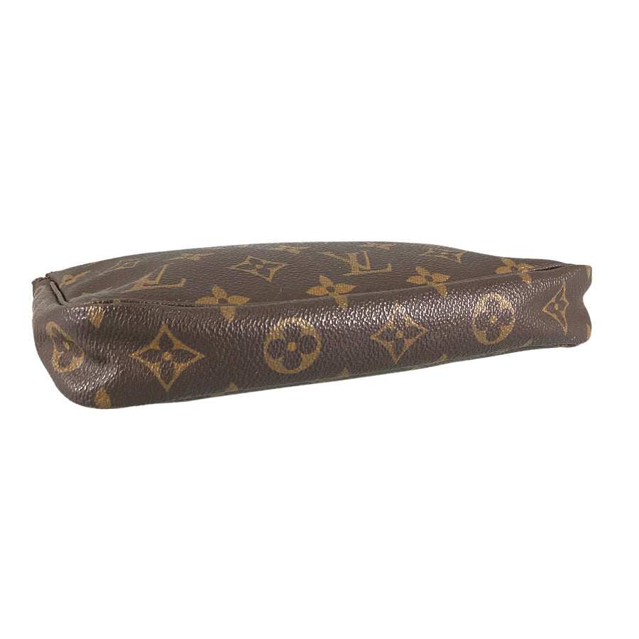 LOUIS VUITTON Pouch