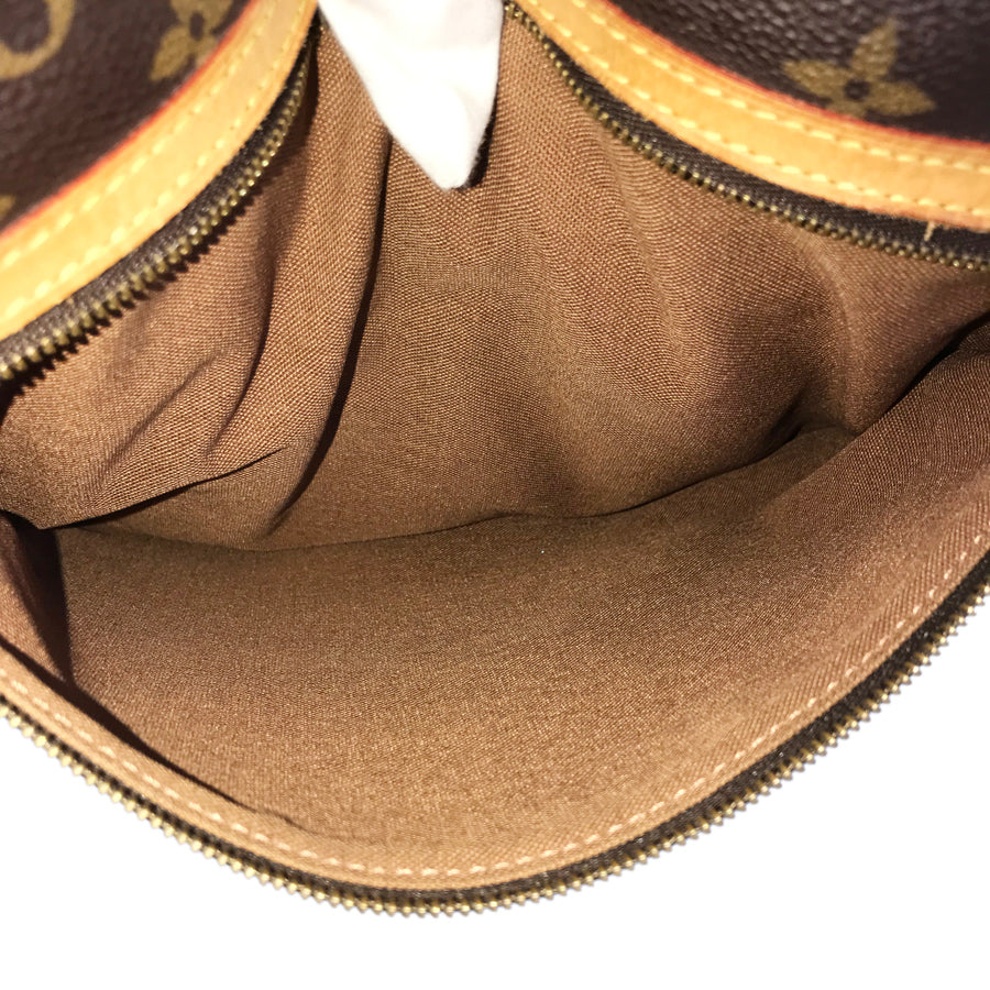 LOUIS VUITTON Monogram Pochette Bosphore M40044 Shoulder bag