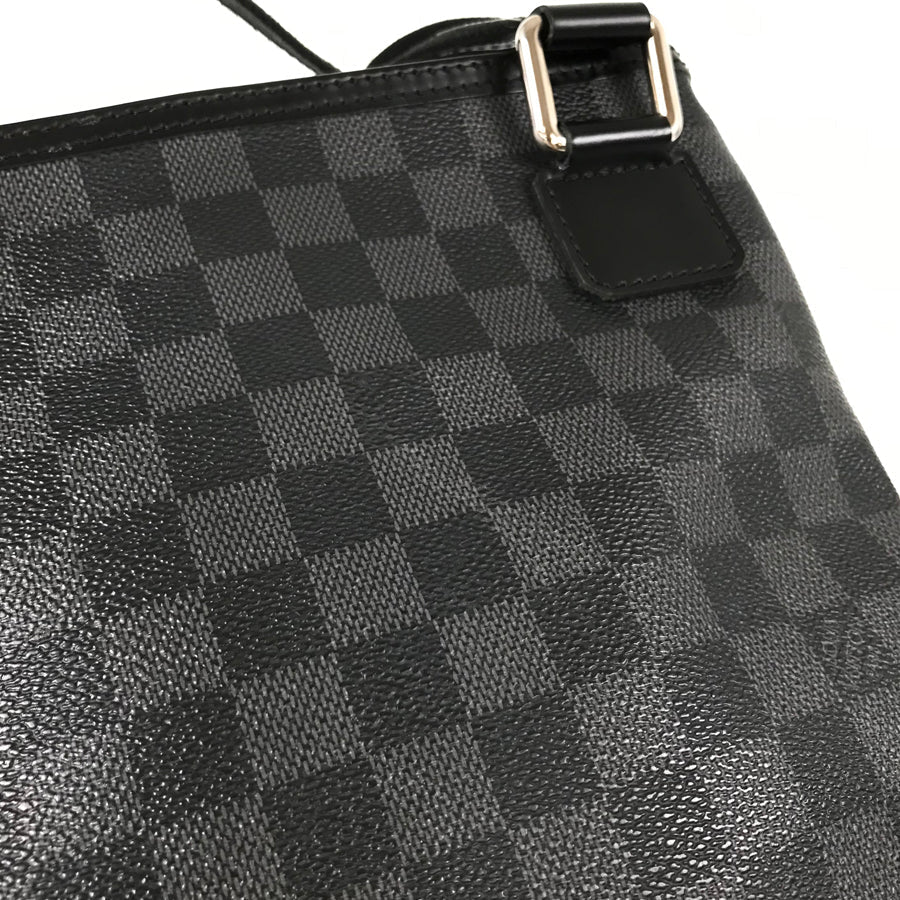 LOUIS VUITTON Damier Graphite Tomas N58028 Shoulder bag