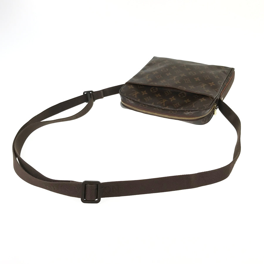 LOUIS VUITTON Monogram Trotter Bobbourg M97037 Shoulder bag