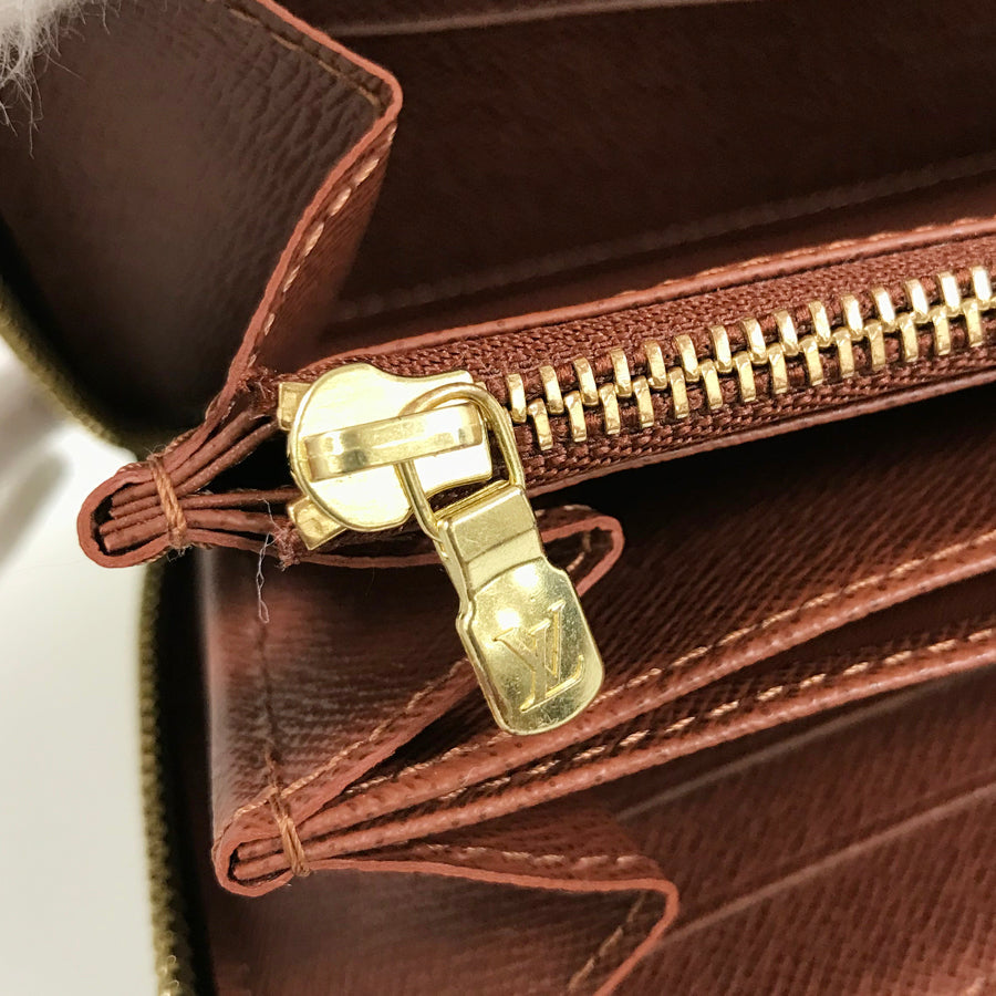 LOUIS VUITTON Monogram zippy wallet purse Zip Around
