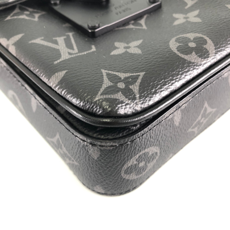 LOUIS VUITTON Monogram Eclipse S Lock Vertical Wearable Wallet M82252 Shoulder bag