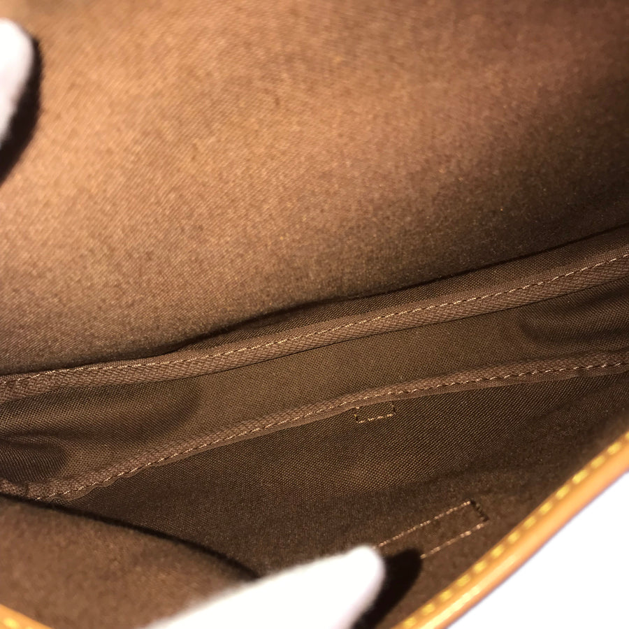 LOUIS VUITTON Monogram Saumur 30 M42256 Shoulder bag