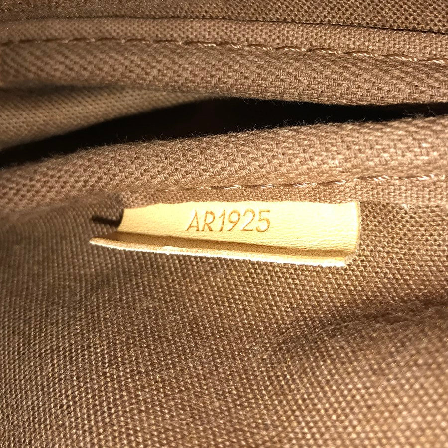 LOUIS VUITTON Monogram Saumur 30 M42256 Shoulder bag