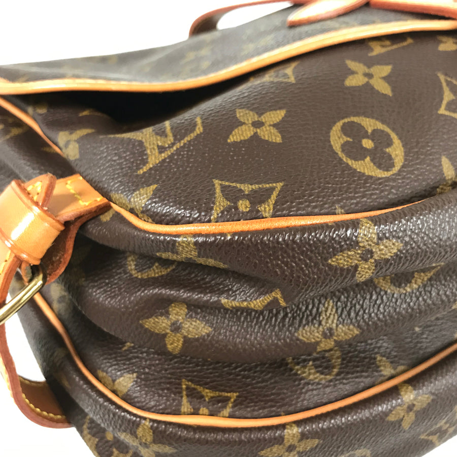 LOUIS VUITTON Monogram Saumur 30 M42256 Shoulder bag