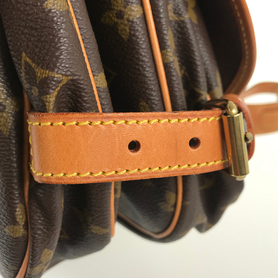 LOUIS VUITTON Monogram Saumur 30 M42256 Shoulder bag