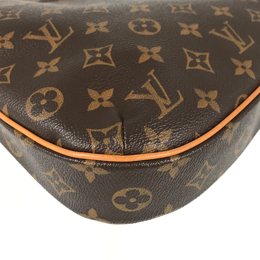 LOUIS VUITTON Shoulder Bag