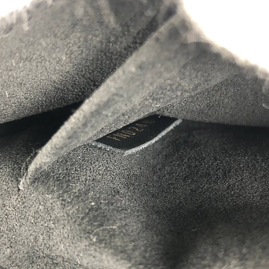 LOUIS VUITTON New Wave Chain Bag MM Shoulder Bag