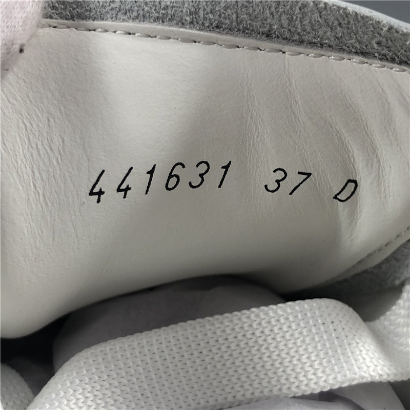 BF - AQ Sneakers - 256