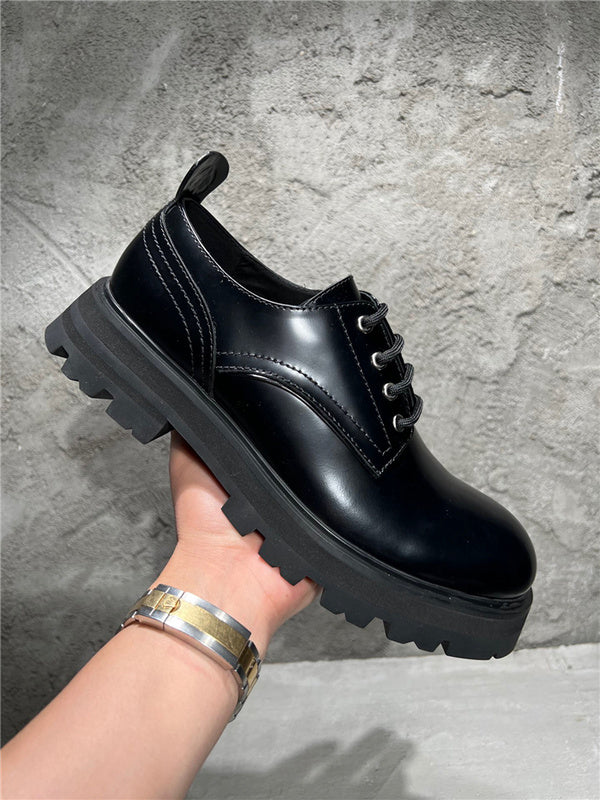 BF - AQ Sneakers - 180