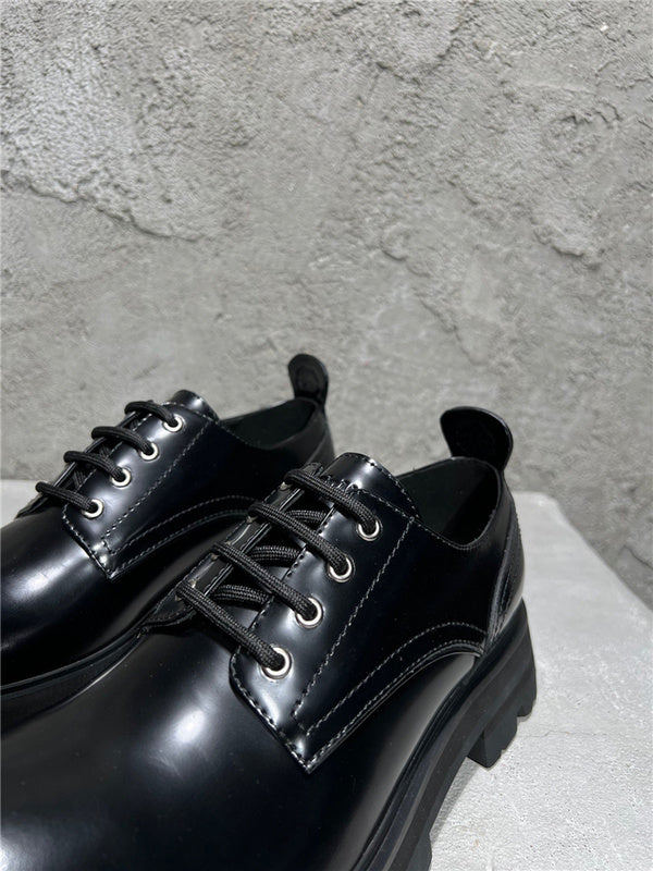 BF - AQ Sneakers - 180