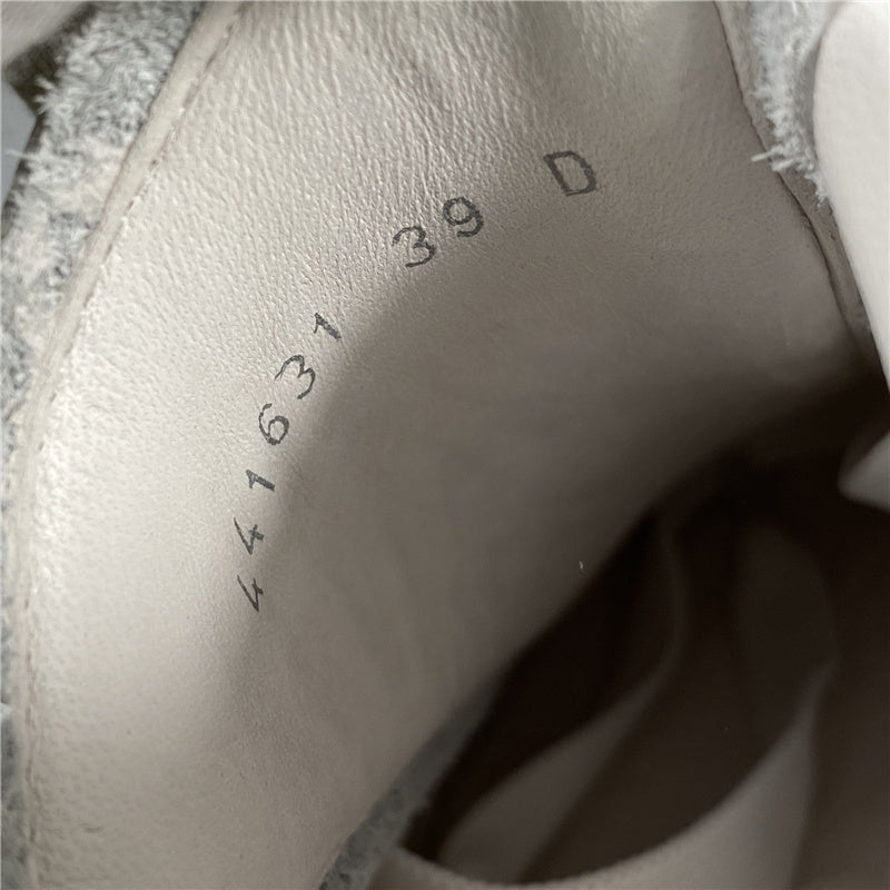 BF - AQ Sneakers - 229