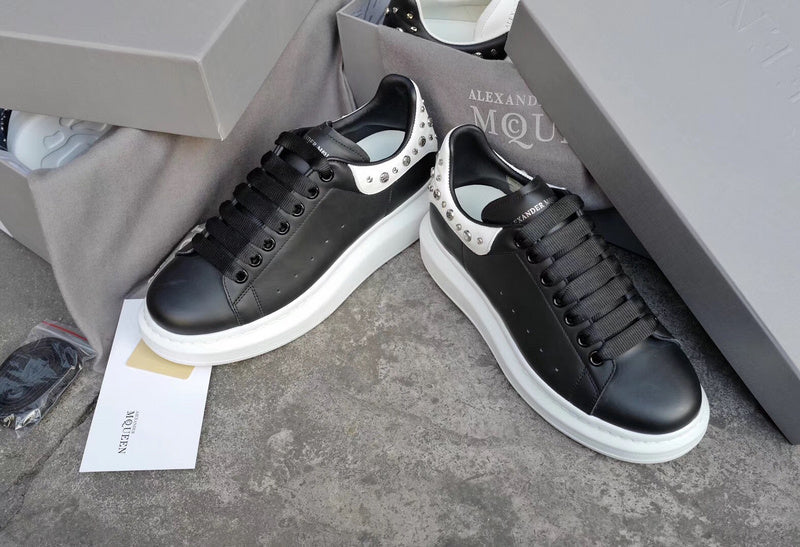 BF - AQ Sneakers - 330