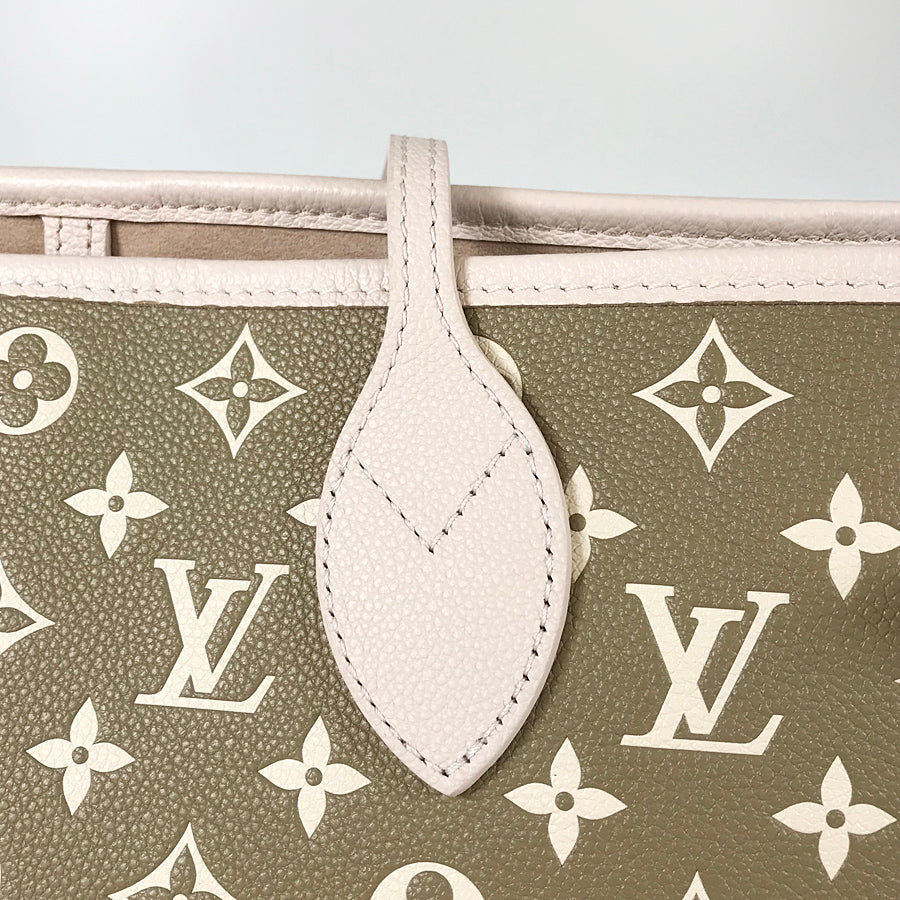 LOUIS VUITTON Tote Bag