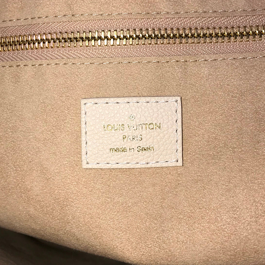 LOUIS VUITTON Tote Bag