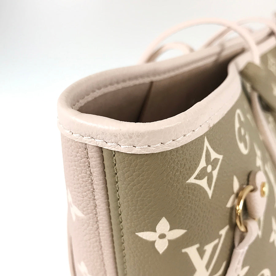 LOUIS VUITTON Tote Bag