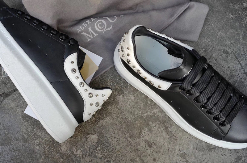 BF - AQ Sneakers - 330