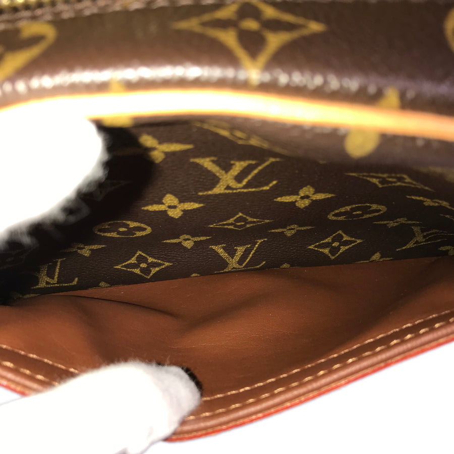 LOUIS VUITTON Monogram Blower M51221 Shoulder bag