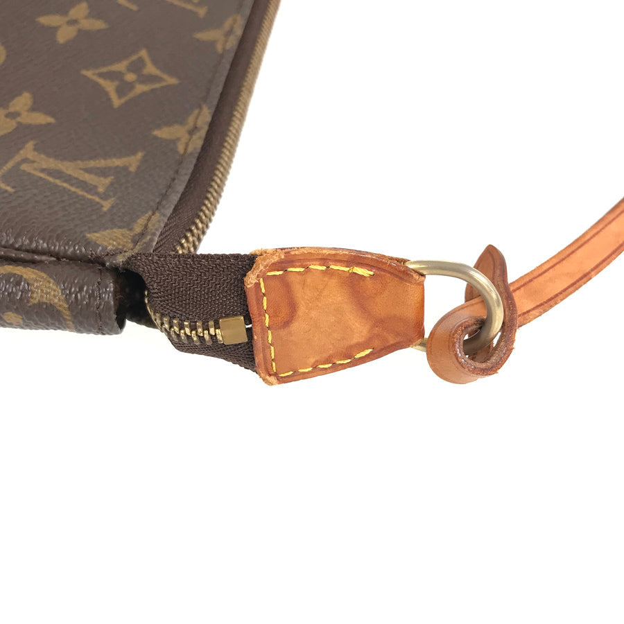 LOUIS VUITTON Pouch
