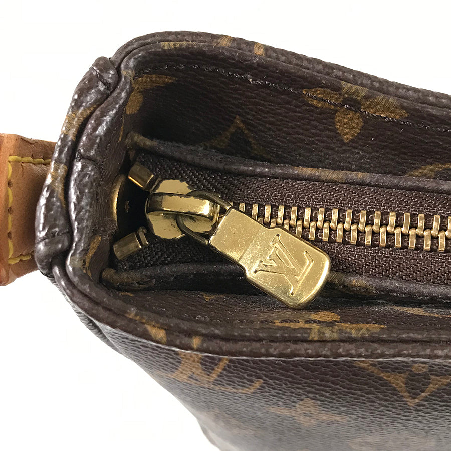 LOUIS VUITTON Monogram Looping GM M51145 Shoulder bag