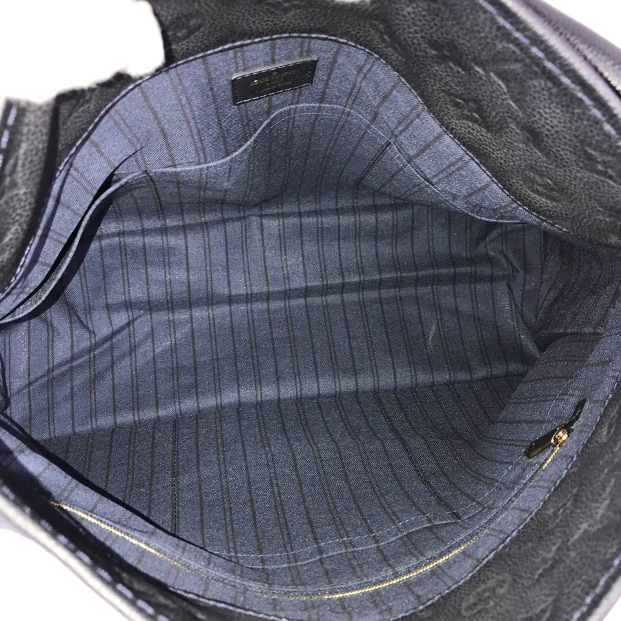 LOUIS VUITTON Artsy MM in Monogram Emplant Semi-Shoulder Shoulder Bag