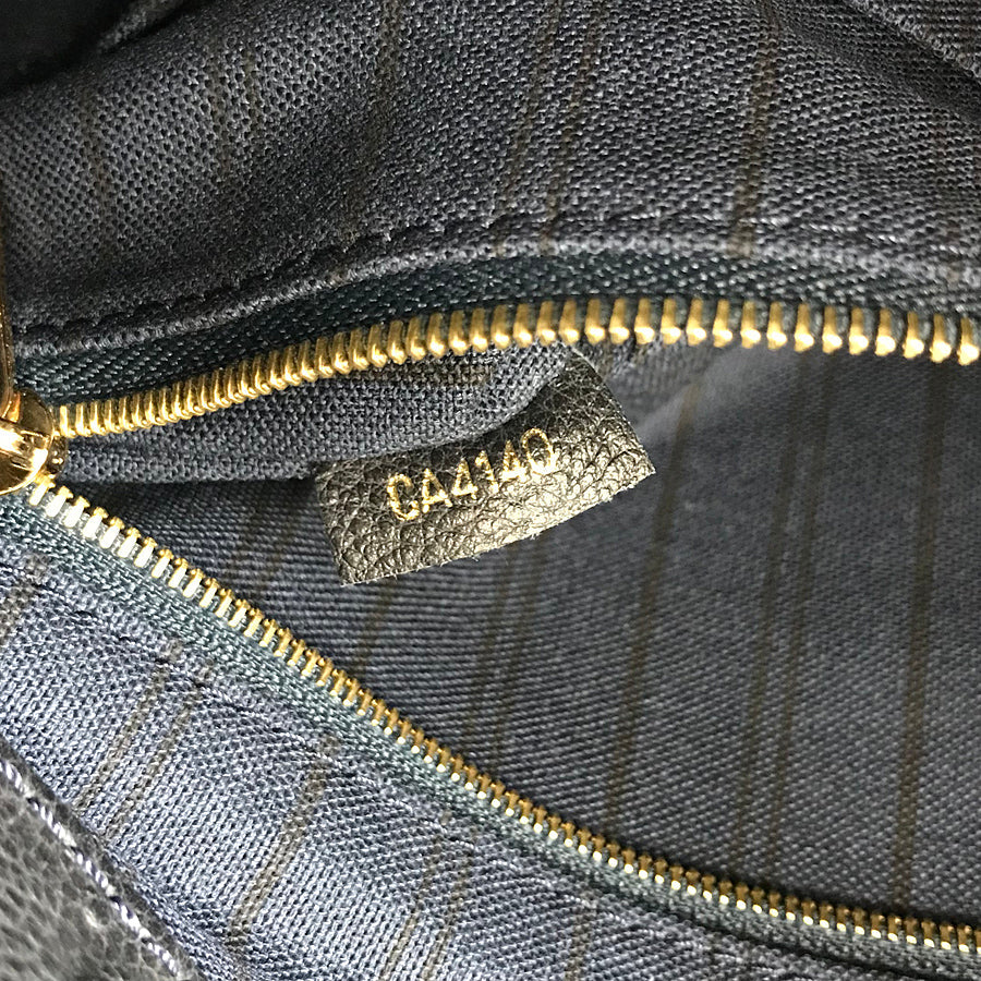 LOUIS VUITTON Artsy MM in Monogram Emplant Semi-Shoulder Shoulder Bag