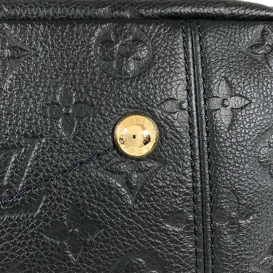 LOUIS VUITTON Artsy MM in Monogram Emplant Semi-Shoulder Shoulder Bag