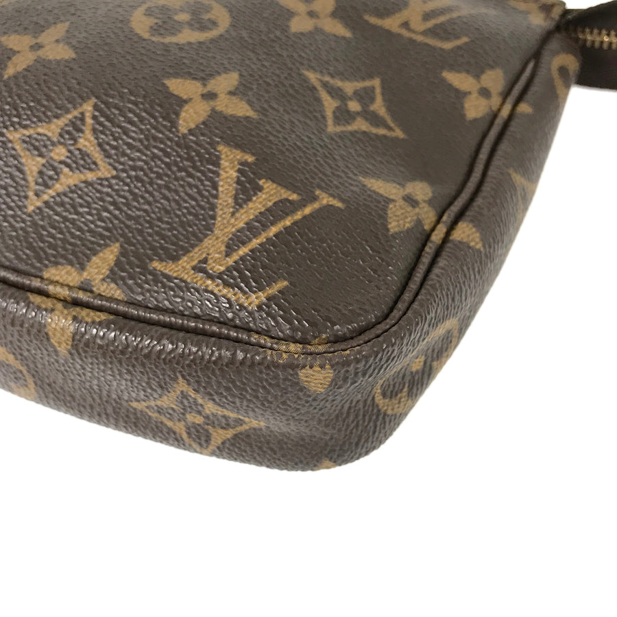 LOUIS VUITTON With Shoulder strap Pouch