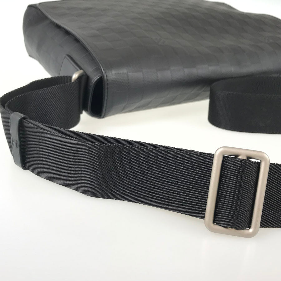 LOUIS VUITTON Damier Amphini District MM N41038 Shoulder bag