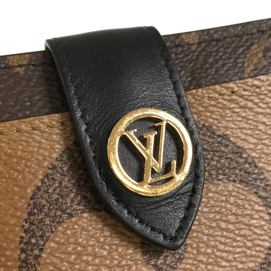 LOUIS VUITTON wallet